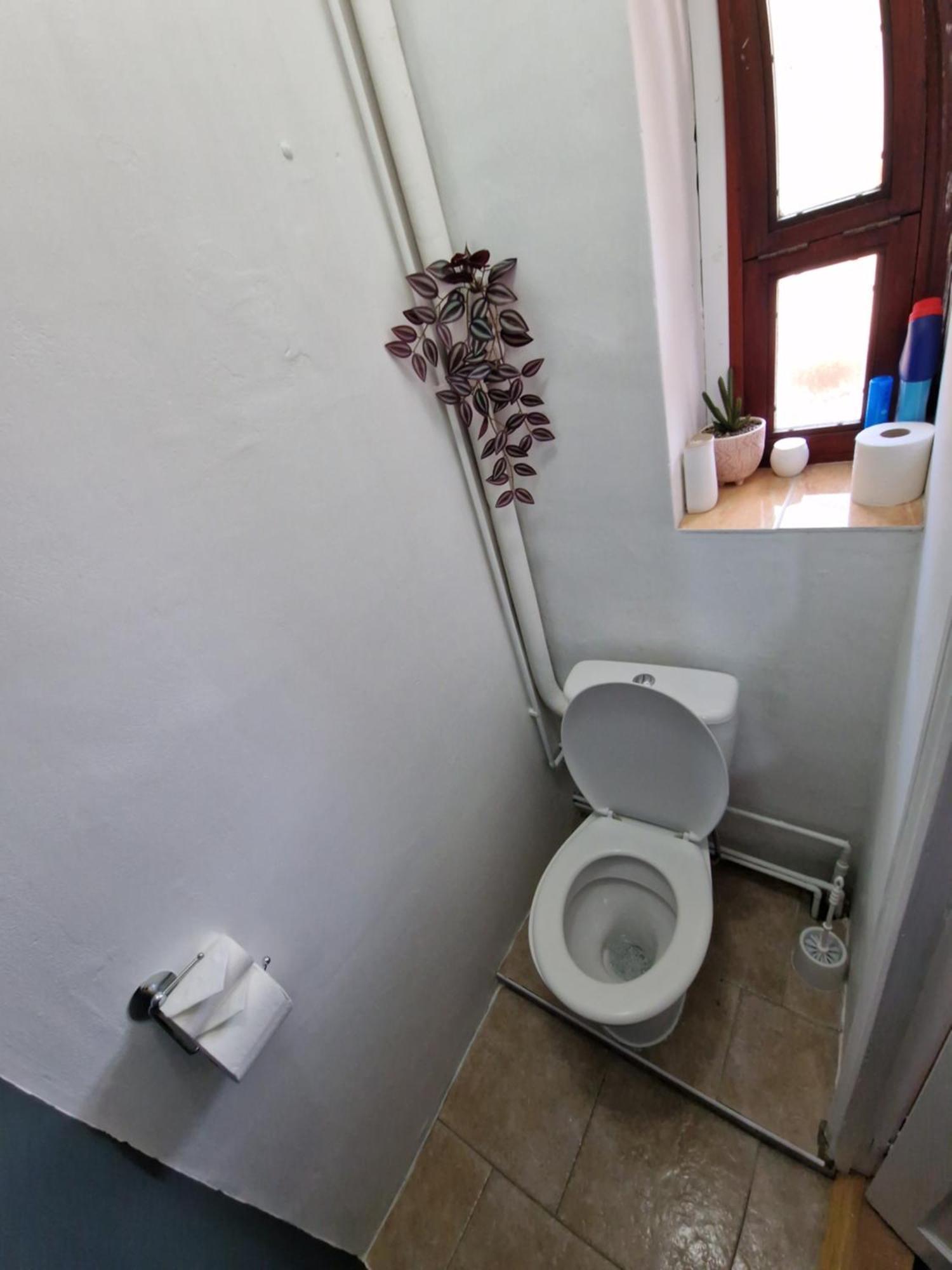 Cozy And Well Located 2 Bedrooms Flat - Oval -